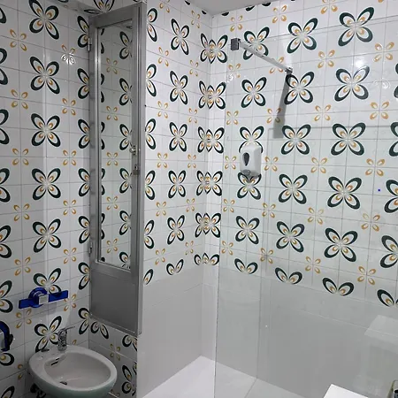 Piso Céntrico Y Confortable Plaza Del Oeste!!!