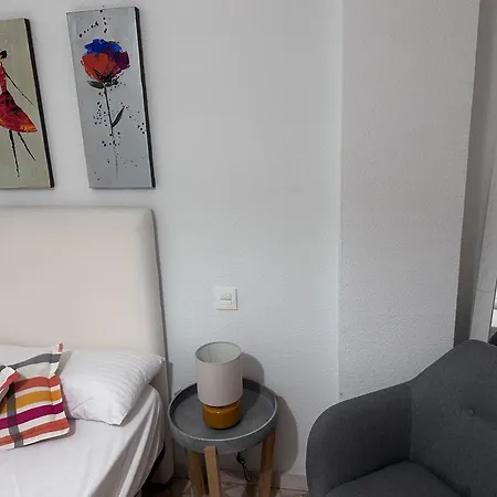 Piso Céntrico Y Confortable Plaza Del Oeste!!! *