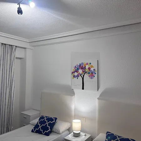 Piso Céntrico Y Confortable Plaza Del Oeste!!! Apartamento